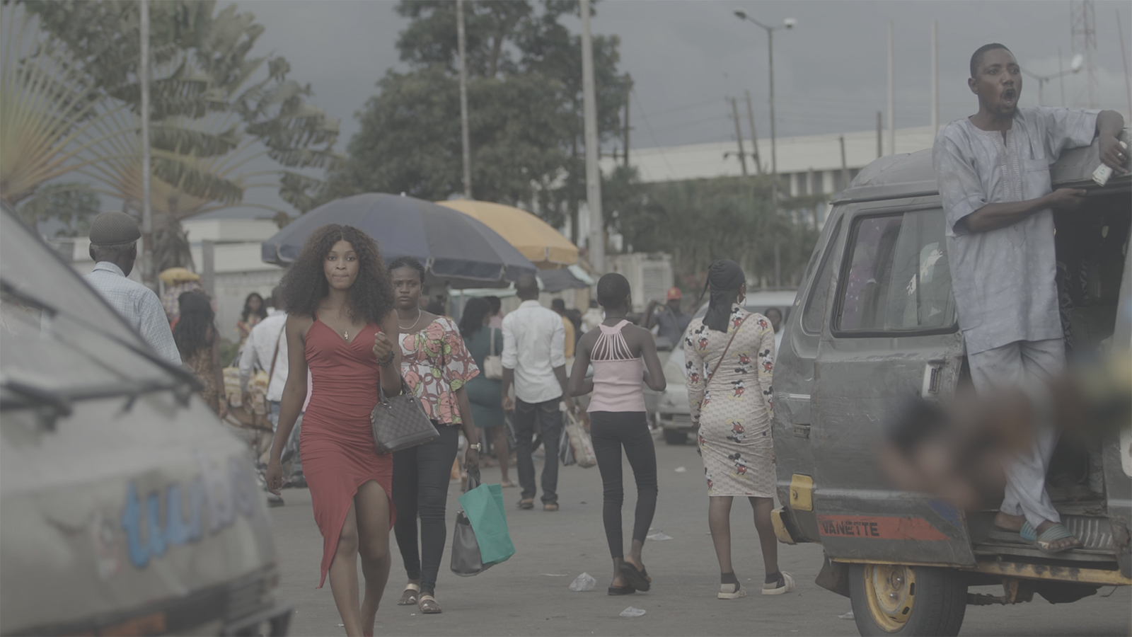 schwarze-axt_0012s_0001_schwarzeaxt_benin_city