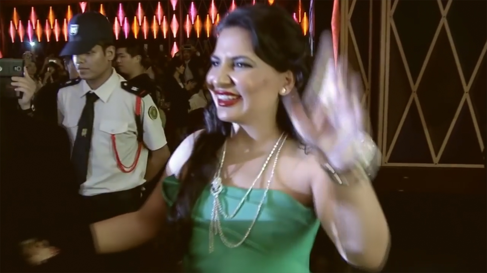 kryptoqueen_0002s_0021_kryptoqueen-9