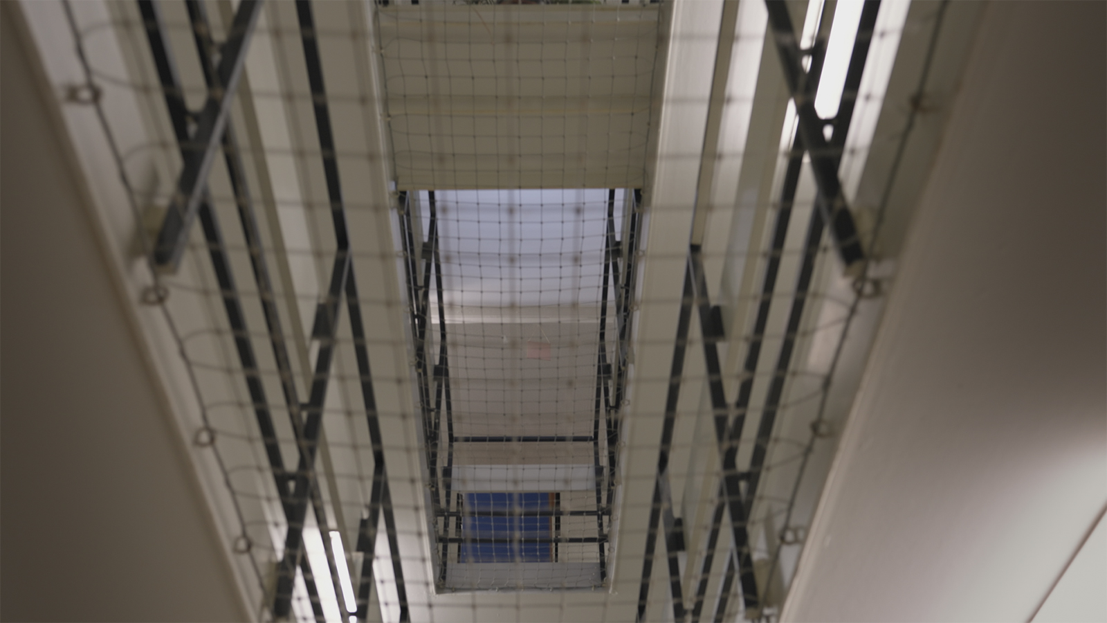 Weggesperrt Bürger hinter Gittern Dokumentarfilmer Johan von Mirbach