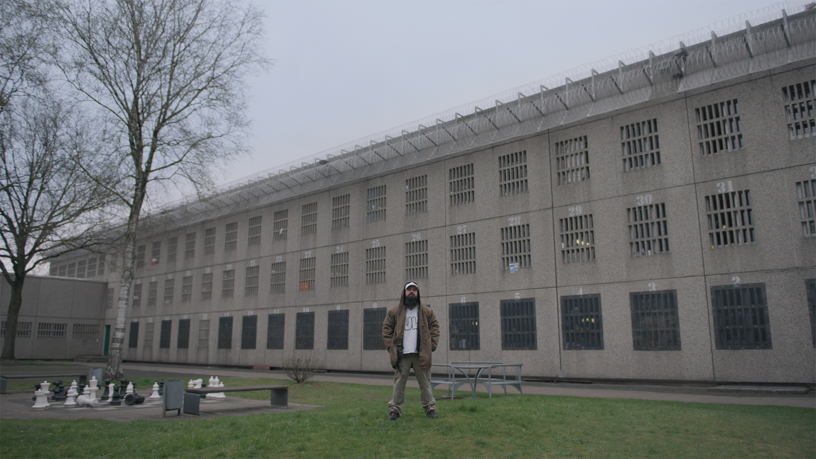 Weggesperrt Bürger hinter Gittern Dokumentarfilmer Johan von Mirbach